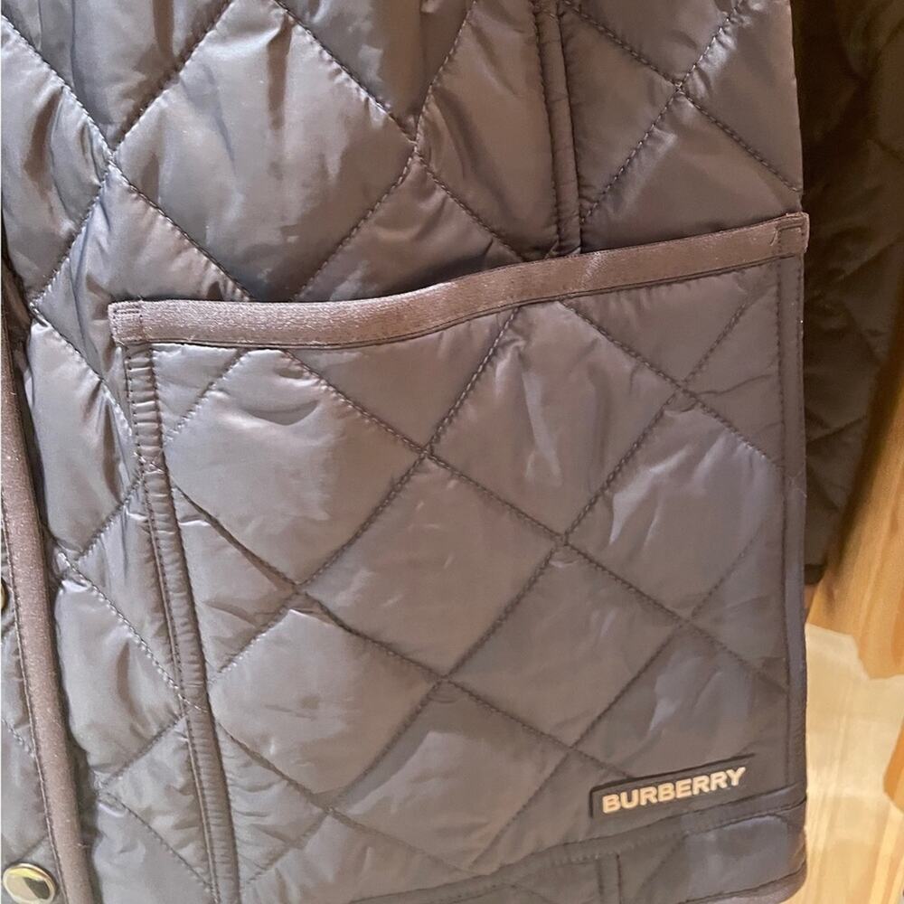 Burberry brand new Quilted Nylon Jacket navy Color $1250+ M - Picture 6 of 13